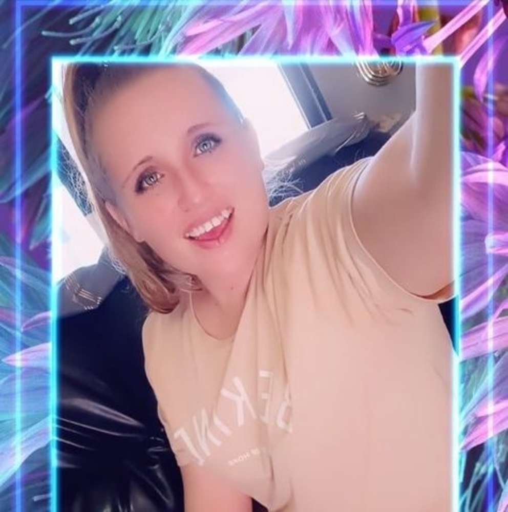 Meet your Posher, Meegan